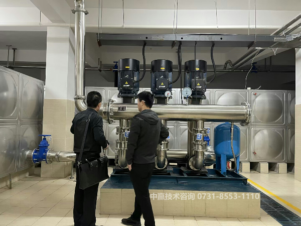 恒壓供水裝置.jpg 恒壓供水裝置.jpg